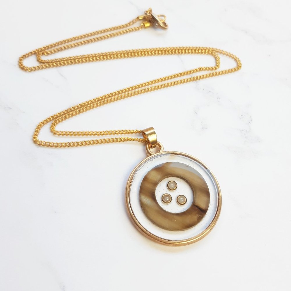 Brown and Gold Necklace Tiger Eye Bead Round Bezel Resin Pendant Necklace